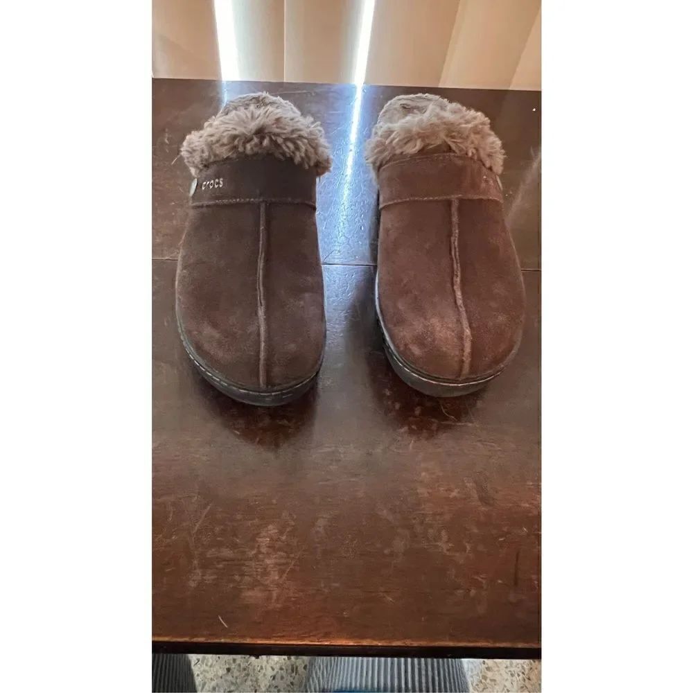 Crocs Women's Cobbler Brown Suede Leather Mule Clogs Shoes sz 6